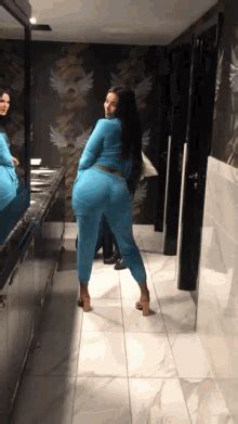 bubble butt porn gifs|bubble butt GIFs